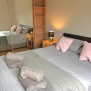 https://cois-abhainn-ballinrobe-road.westport-hotels.com