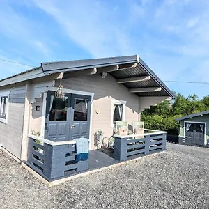 https://westport-country-chalet.westport-hotels.com